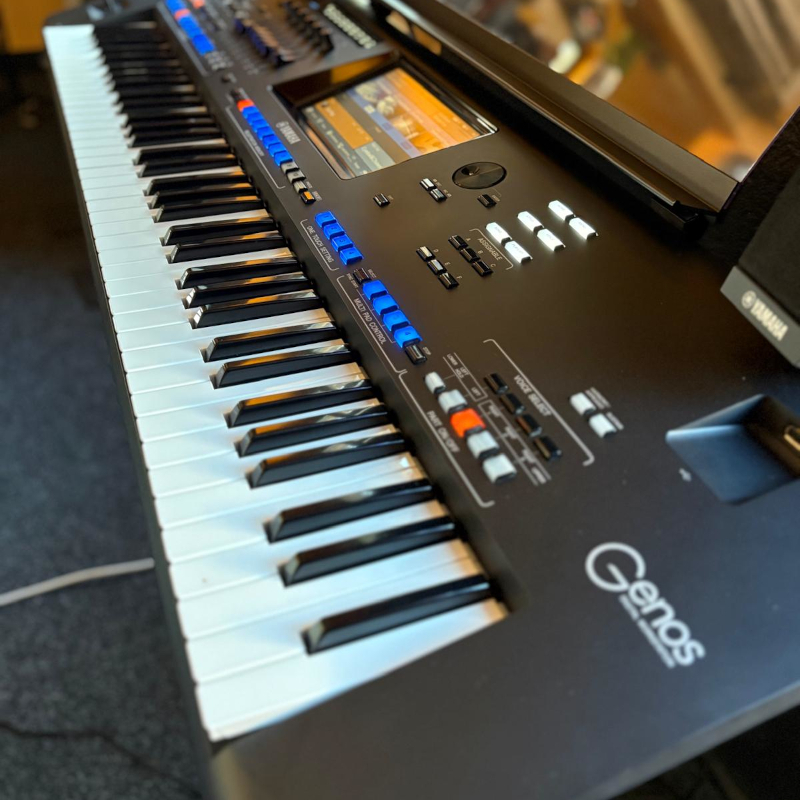 YAMAHA Genos + GNS-MS01 - GEBRAUCHT
